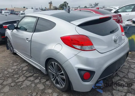 2016 Hyundai Veloster Turbo z USA, uszkodzony, nr VIN KMHTC6AE5GU284810